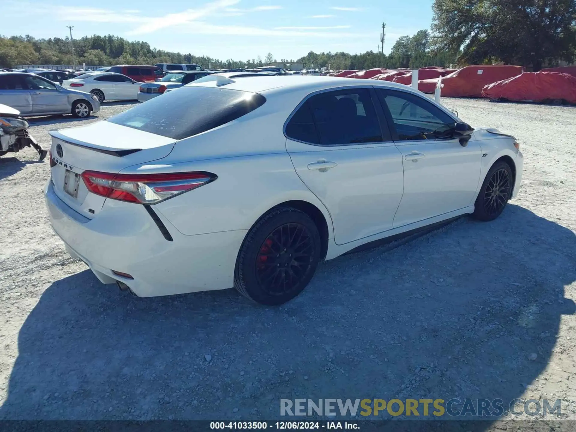 4 fotografías del automóvil dañado 4T1B11HKXKU680756 TOYOTA CAMRY 2019