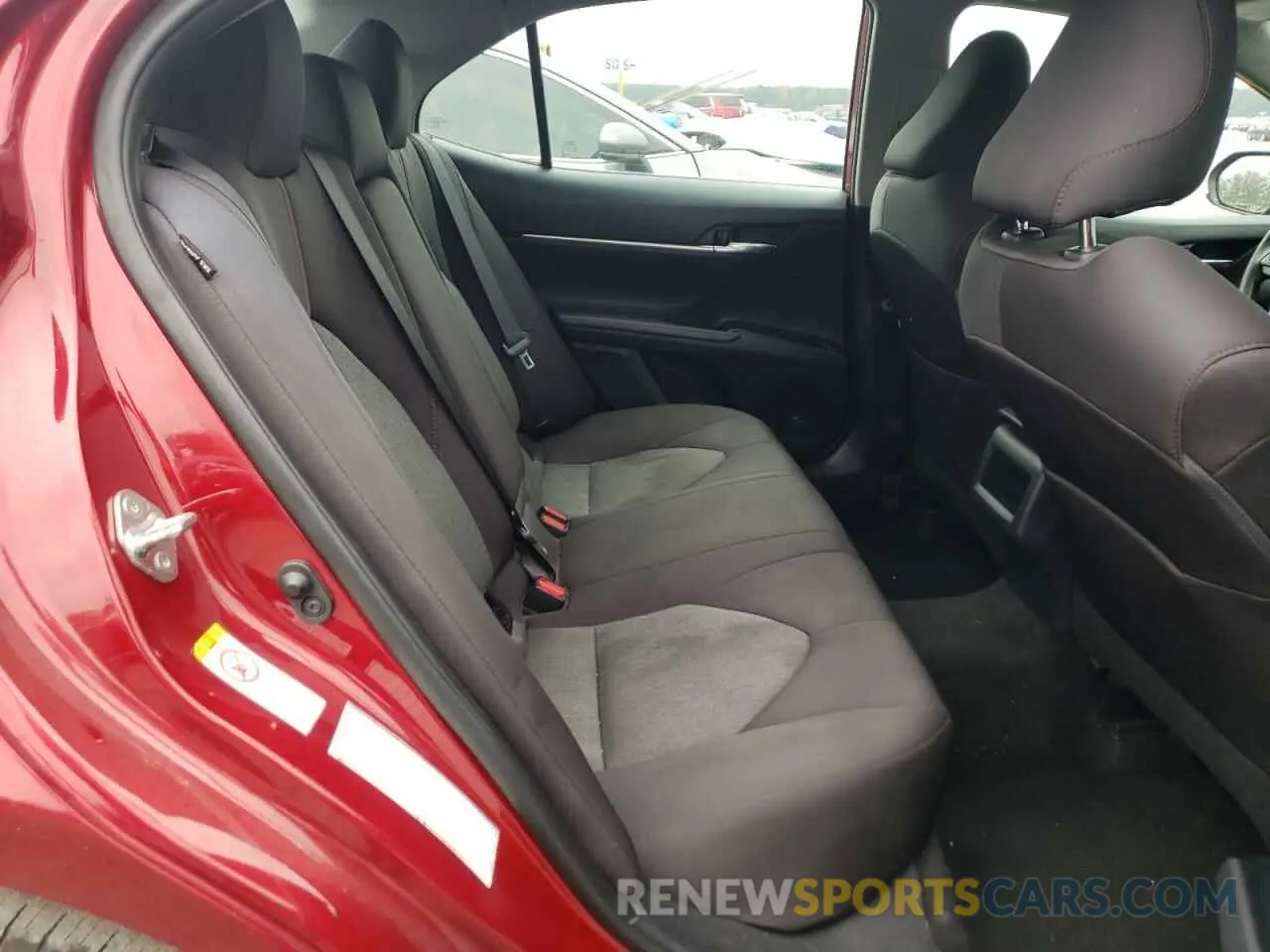 6 fotografías del automóvil dañado 4T1B11HKXKU683723 TOYOTA CAMRY 2019