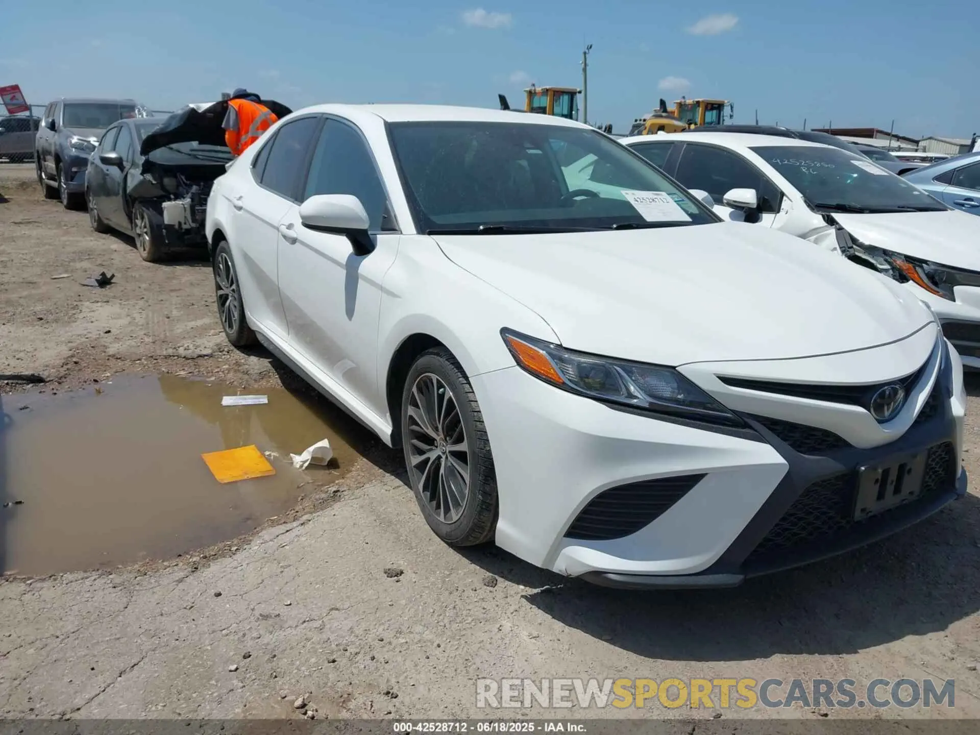 1 fotografías del automóvil dañado 4T1B11HKXKU686282 TOYOTA CAMRY 2019
