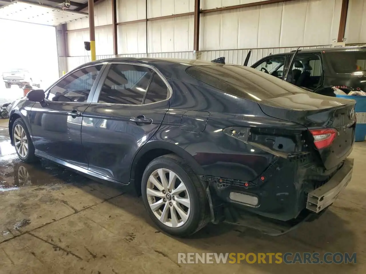 2 fotografías del automóvil dañado 4T1B11HKXKU687545 TOYOTA CAMRY 2019
