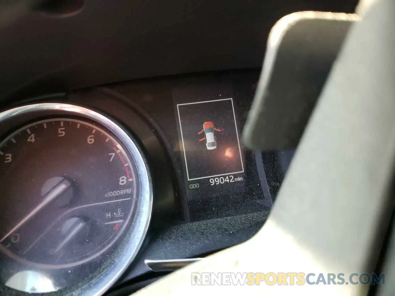 8 fotografías del automóvil dañado 4T1B11HKXKU688100 TOYOTA CAMRY 2019