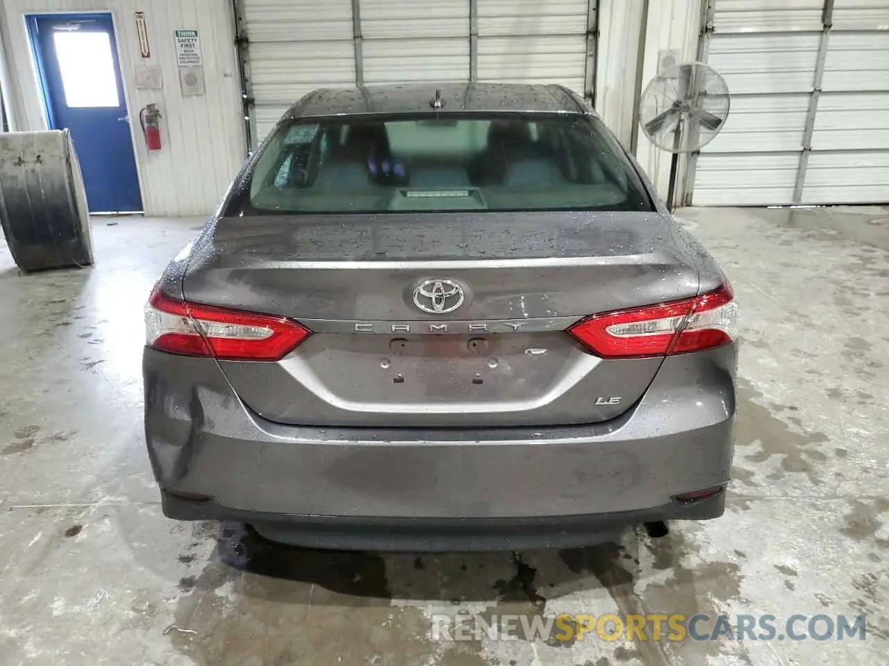 6 fotografías del automóvil dañado 4T1B11HKXKU695368 TOYOTA CAMRY 2019