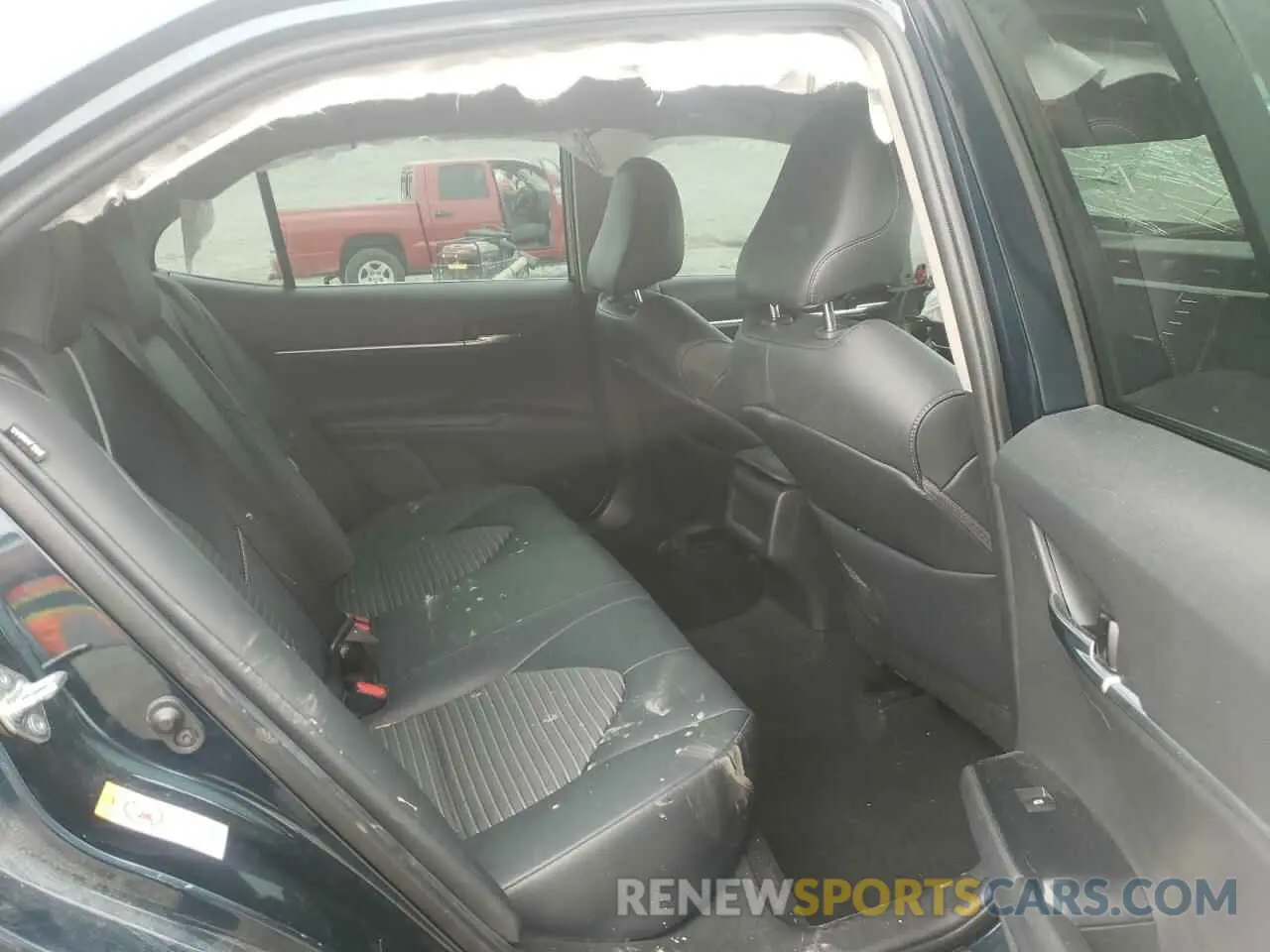 6 fotografías del automóvil dañado 4T1B11HKXKU697718 TOYOTA CAMRY 2019