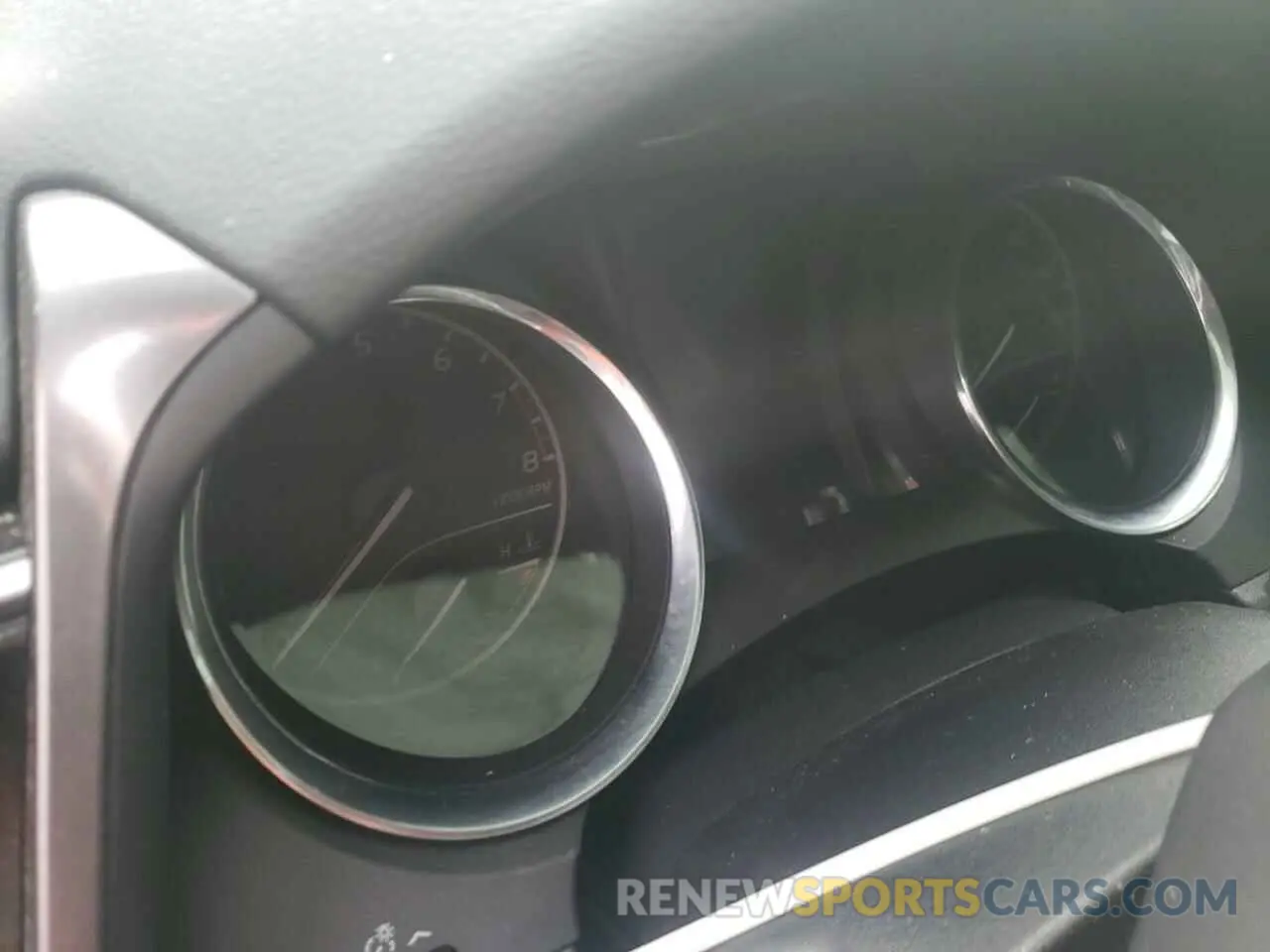 8 fotografías del automóvil dañado 4T1B11HKXKU697718 TOYOTA CAMRY 2019