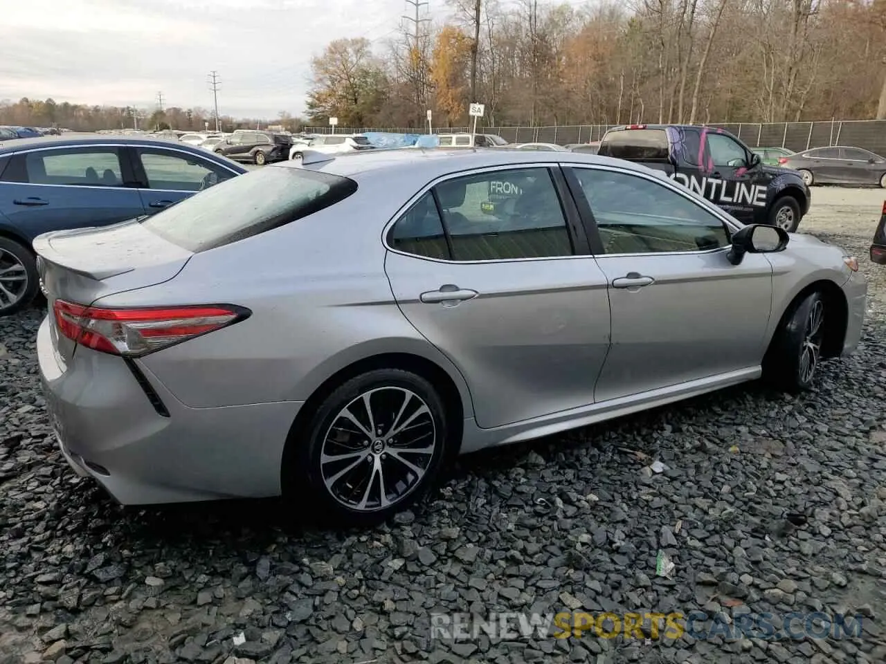 3 fotografías del automóvil dañado 4T1B11HKXKU698321 TOYOTA CAMRY 2019