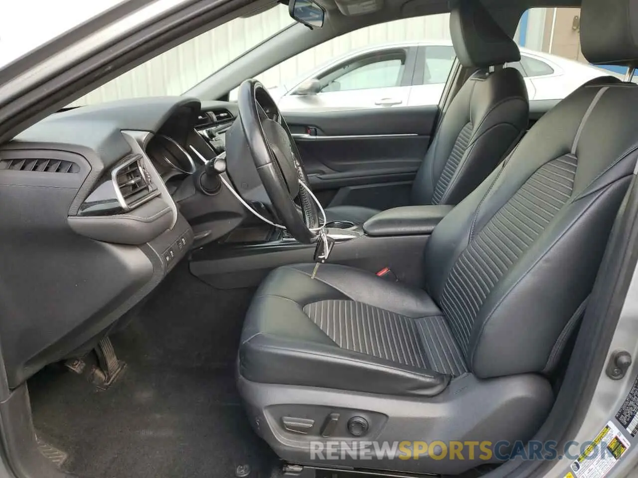 7 fotografías del automóvil dañado 4T1B11HKXKU698321 TOYOTA CAMRY 2019