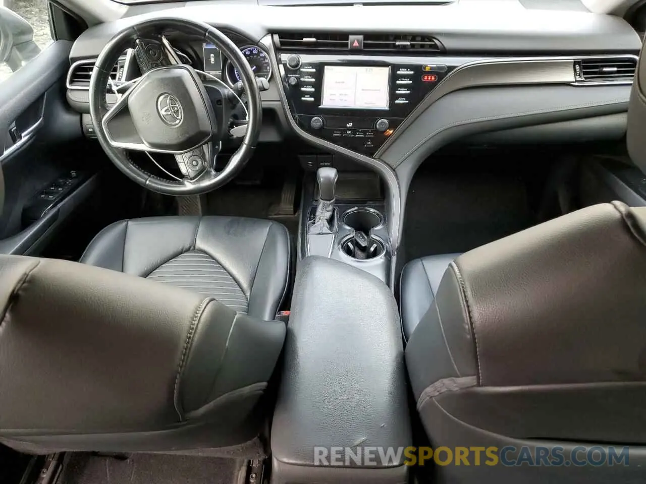 8 fotografías del automóvil dañado 4T1B11HKXKU698321 TOYOTA CAMRY 2019