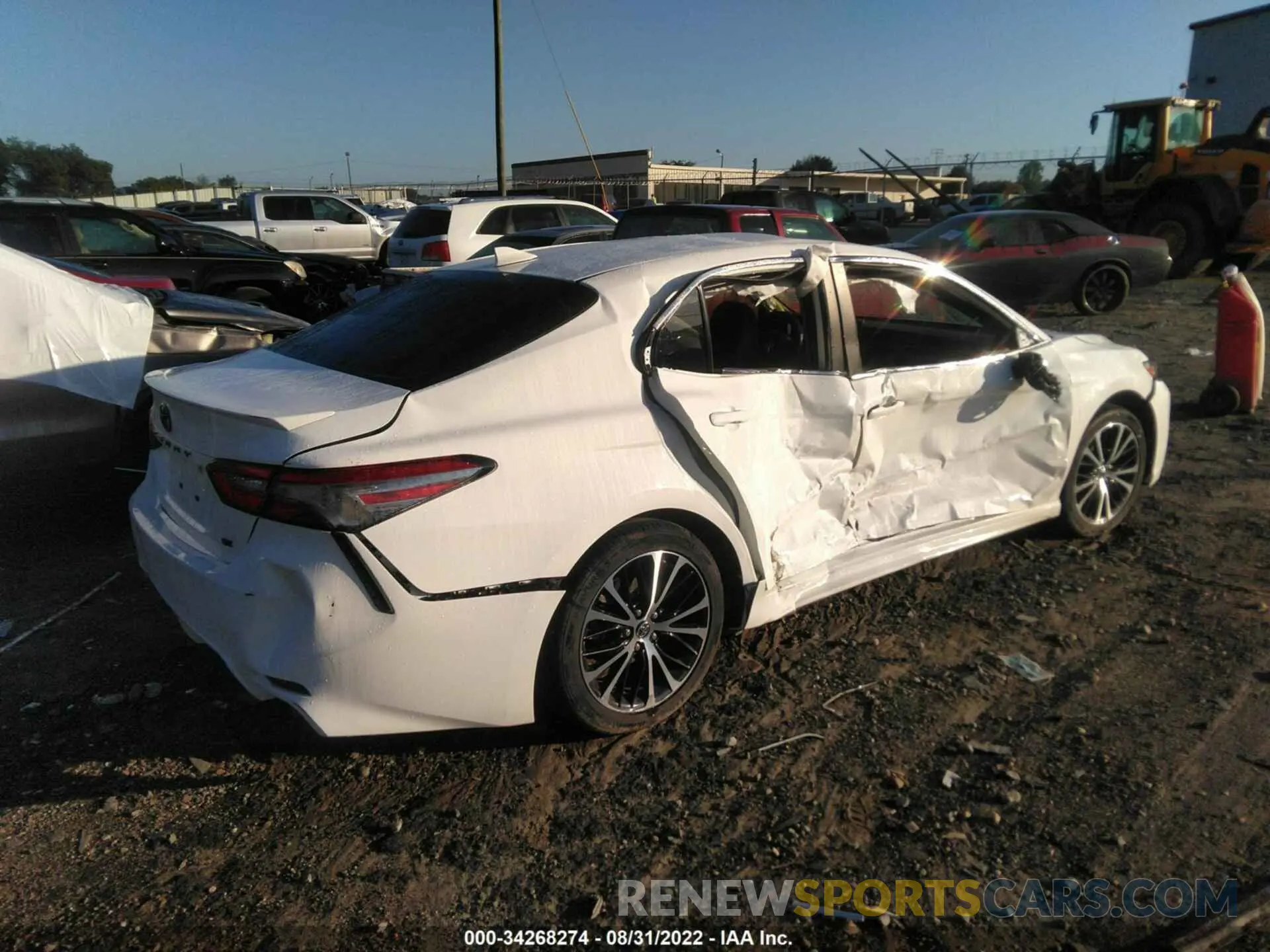 4 fotografías del automóvil dañado 4T1B11HKXKU705638 TOYOTA CAMRY 2019
