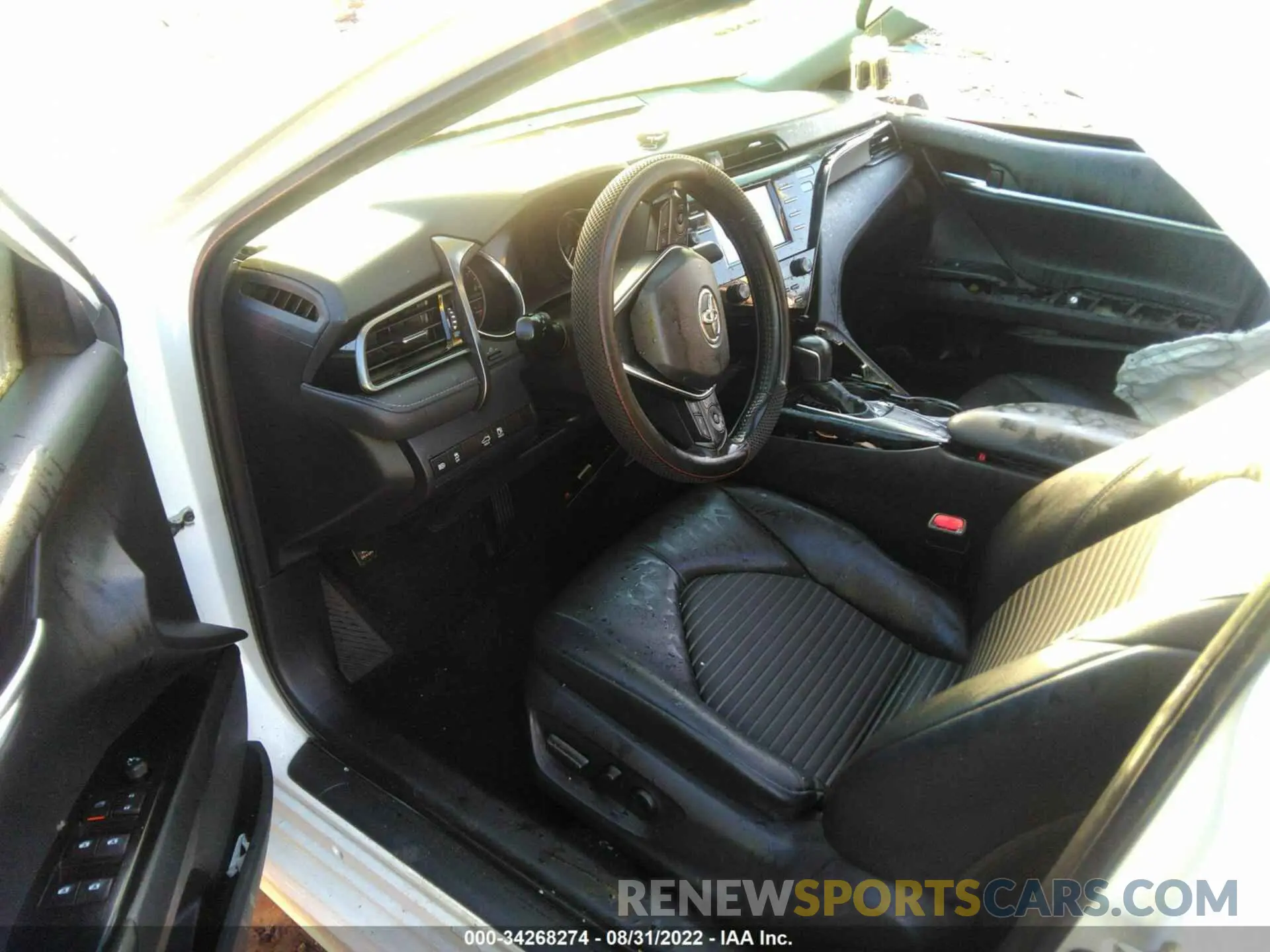 5 fotografías del automóvil dañado 4T1B11HKXKU705638 TOYOTA CAMRY 2019