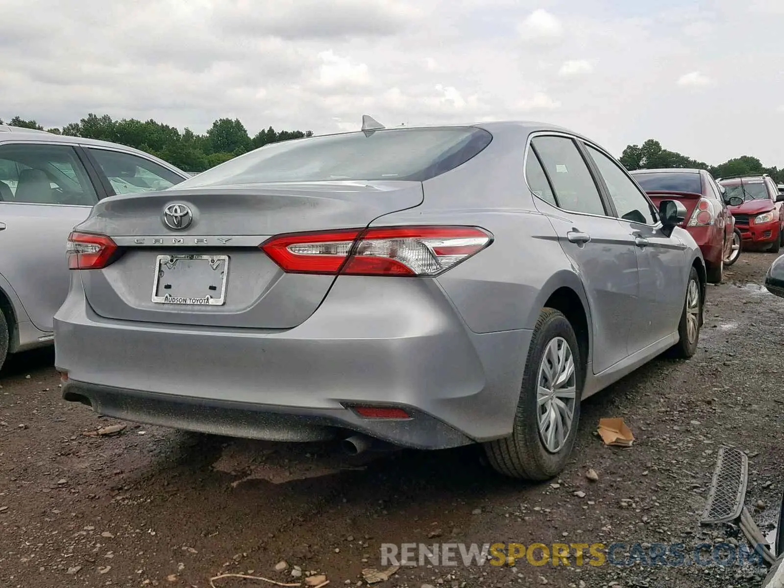 4 fotografías del automóvil dañado 4T1B11HKXKU713514 TOYOTA CAMRY 2019