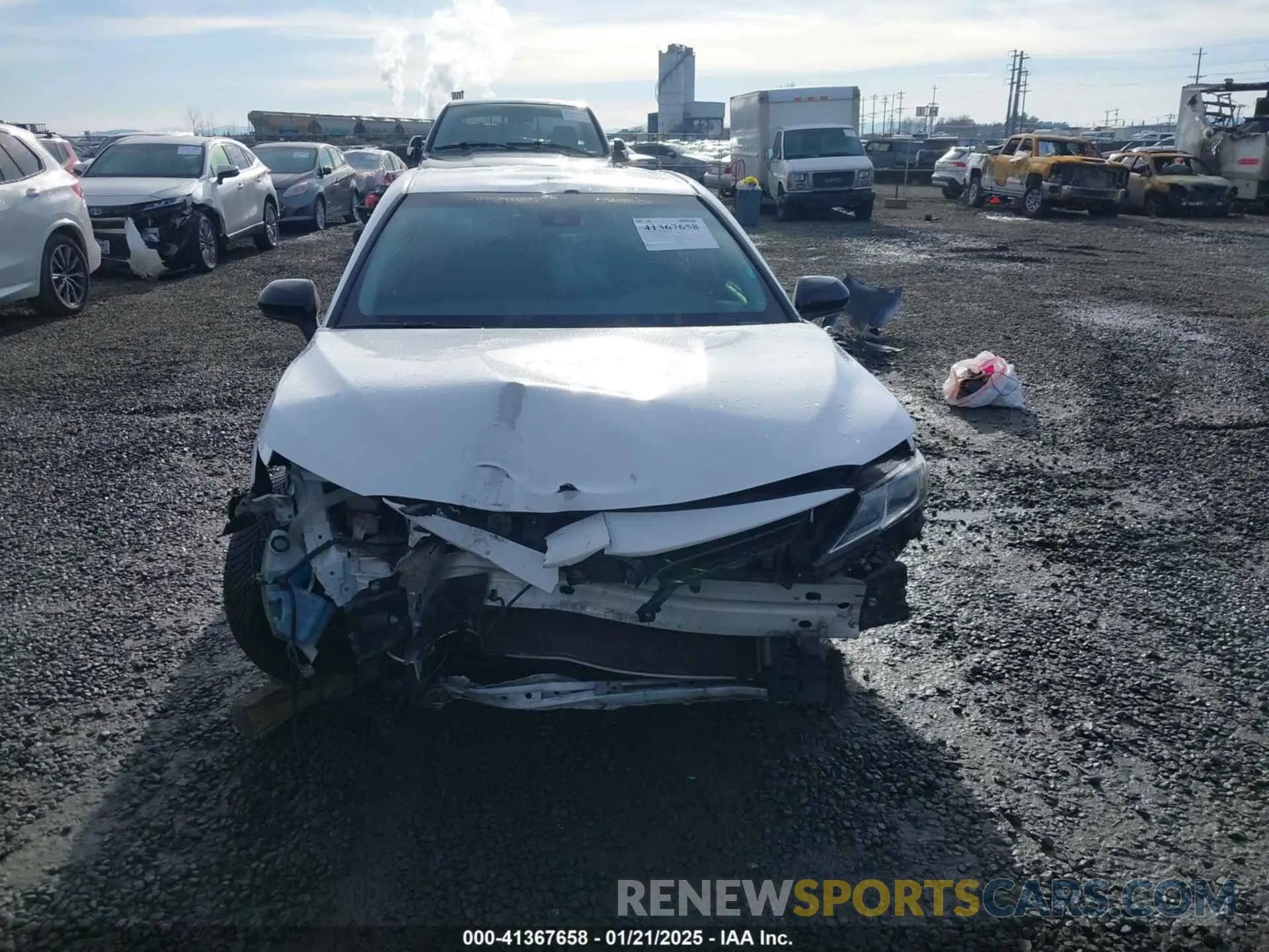 13 fotografías del automóvil dañado 4T1B11HKXKU754936 TOYOTA CAMRY 2019