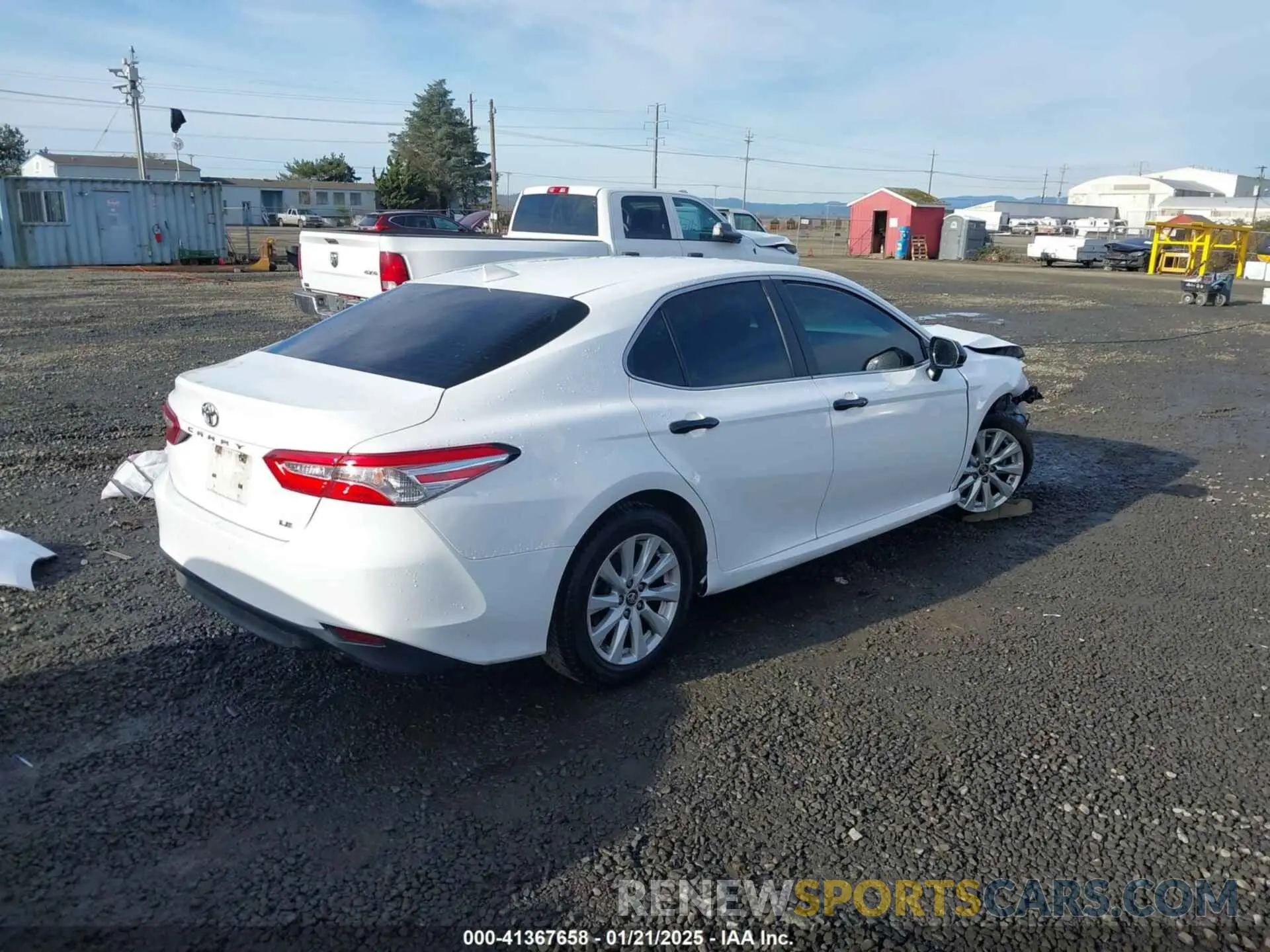 4 fotografías del automóvil dañado 4T1B11HKXKU754936 TOYOTA CAMRY 2019