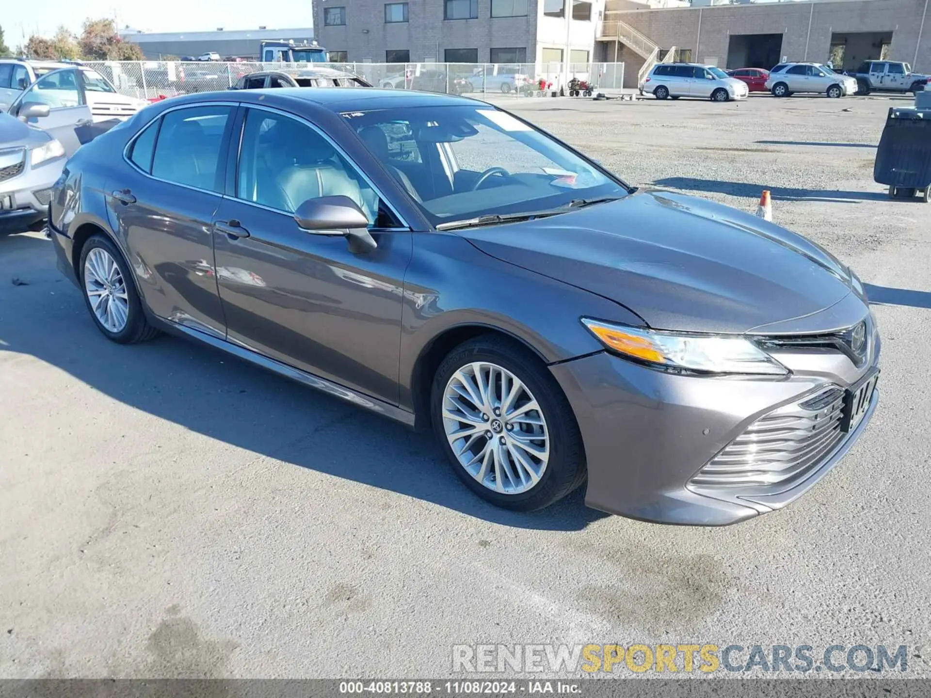 1 fotografías del automóvil dañado 4T1B11HKXKU759392 TOYOTA CAMRY 2019