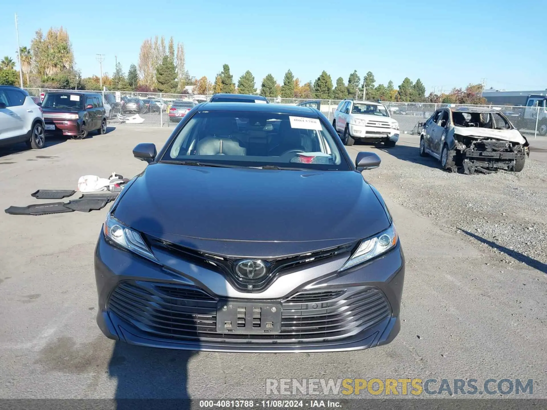 12 fotografías del automóvil dañado 4T1B11HKXKU759392 TOYOTA CAMRY 2019
