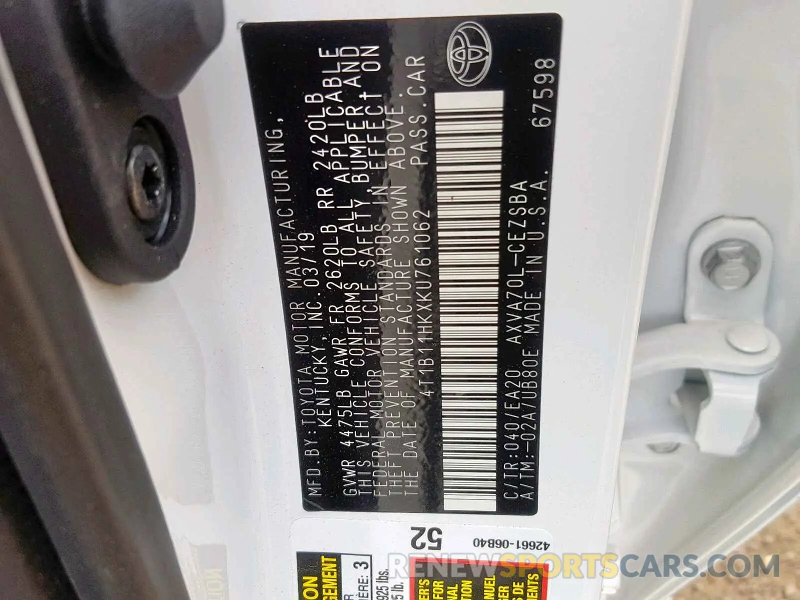10 fotografías del automóvil dañado 4T1B11HKXKU761062 TOYOTA CAMRY 2019
