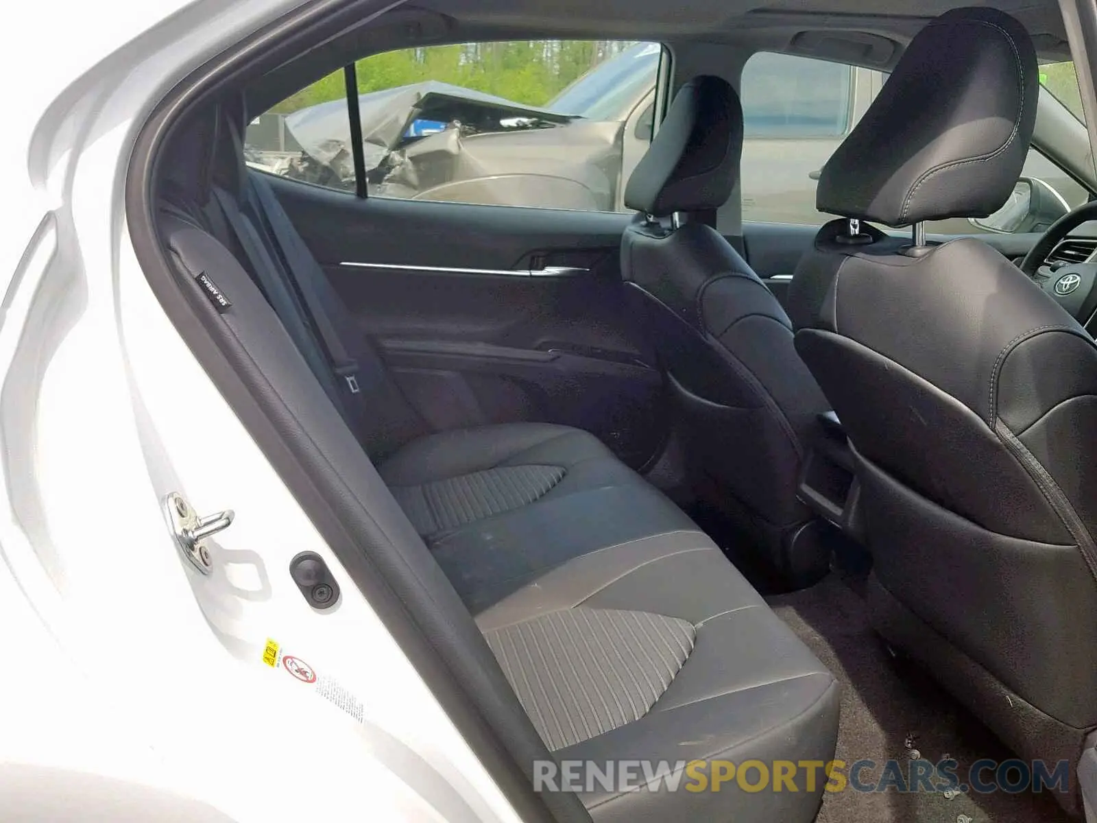 6 fotografías del automóvil dañado 4T1B11HKXKU761062 TOYOTA CAMRY 2019