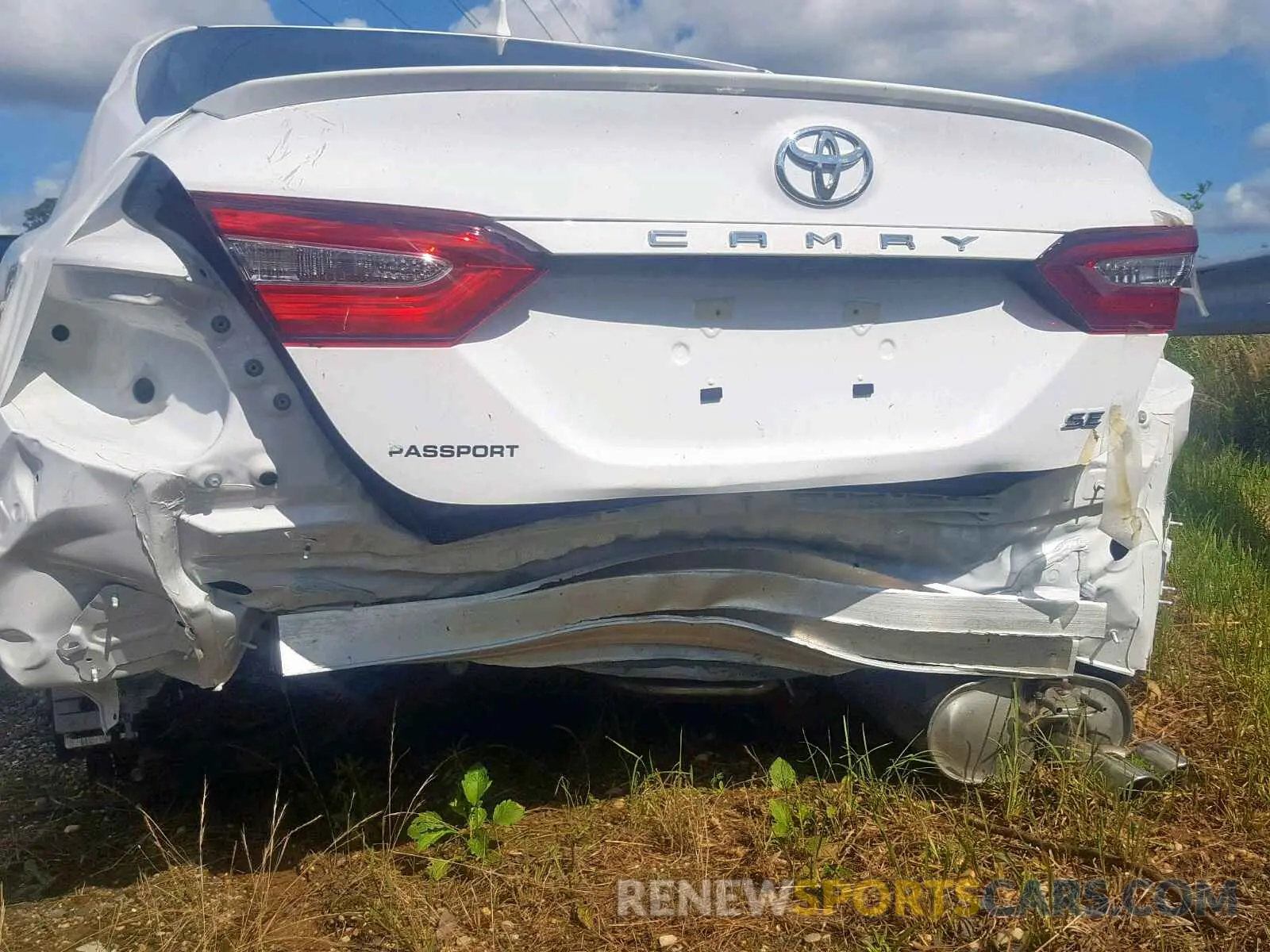 9 fotografías del automóvil dañado 4T1B11HKXKU761062 TOYOTA CAMRY 2019