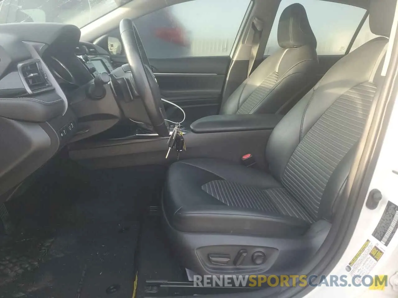 7 fotografías del automóvil dañado 4T1B11HKXKU779657 TOYOTA CAMRY 2019