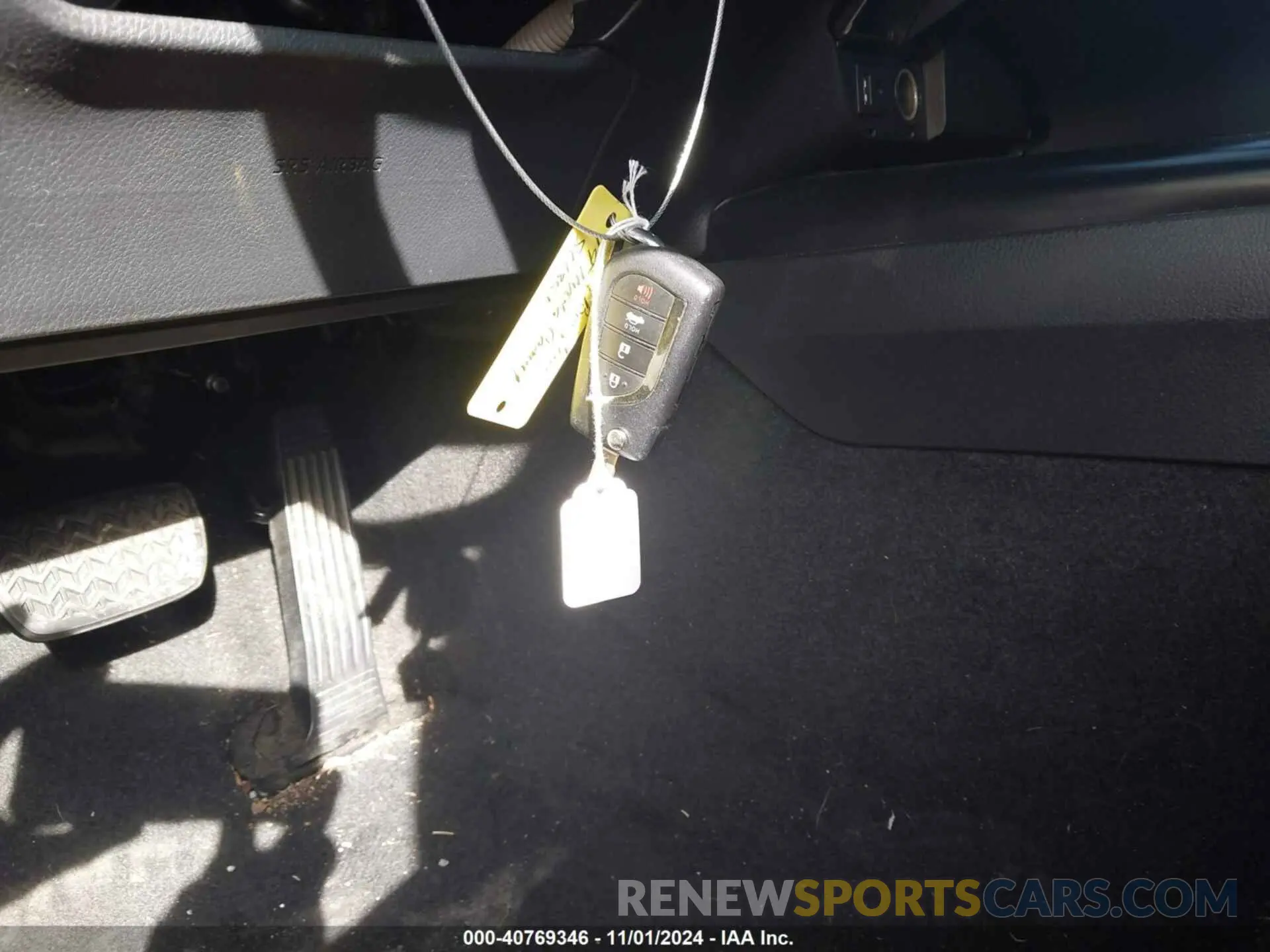 11 fotografías del automóvil dañado 4T1B11HKXKU801351 TOYOTA CAMRY 2019