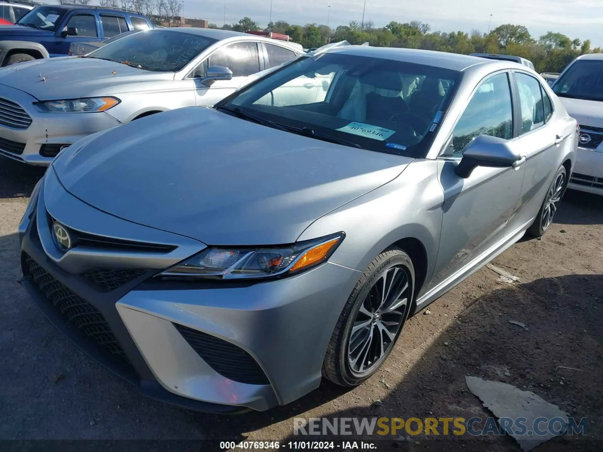 2 fotografías del automóvil dañado 4T1B11HKXKU801351 TOYOTA CAMRY 2019