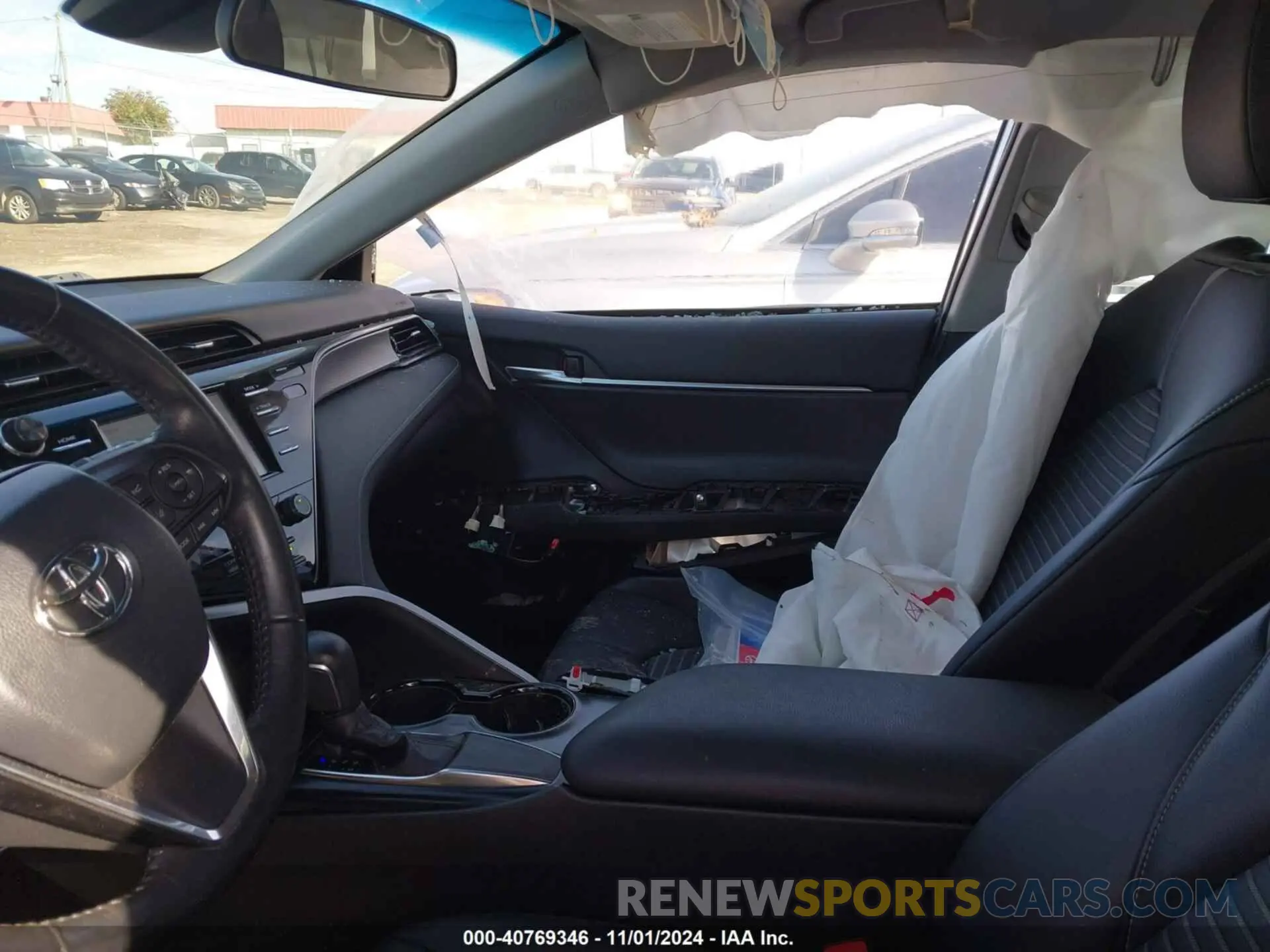 5 fotografías del automóvil dañado 4T1B11HKXKU801351 TOYOTA CAMRY 2019