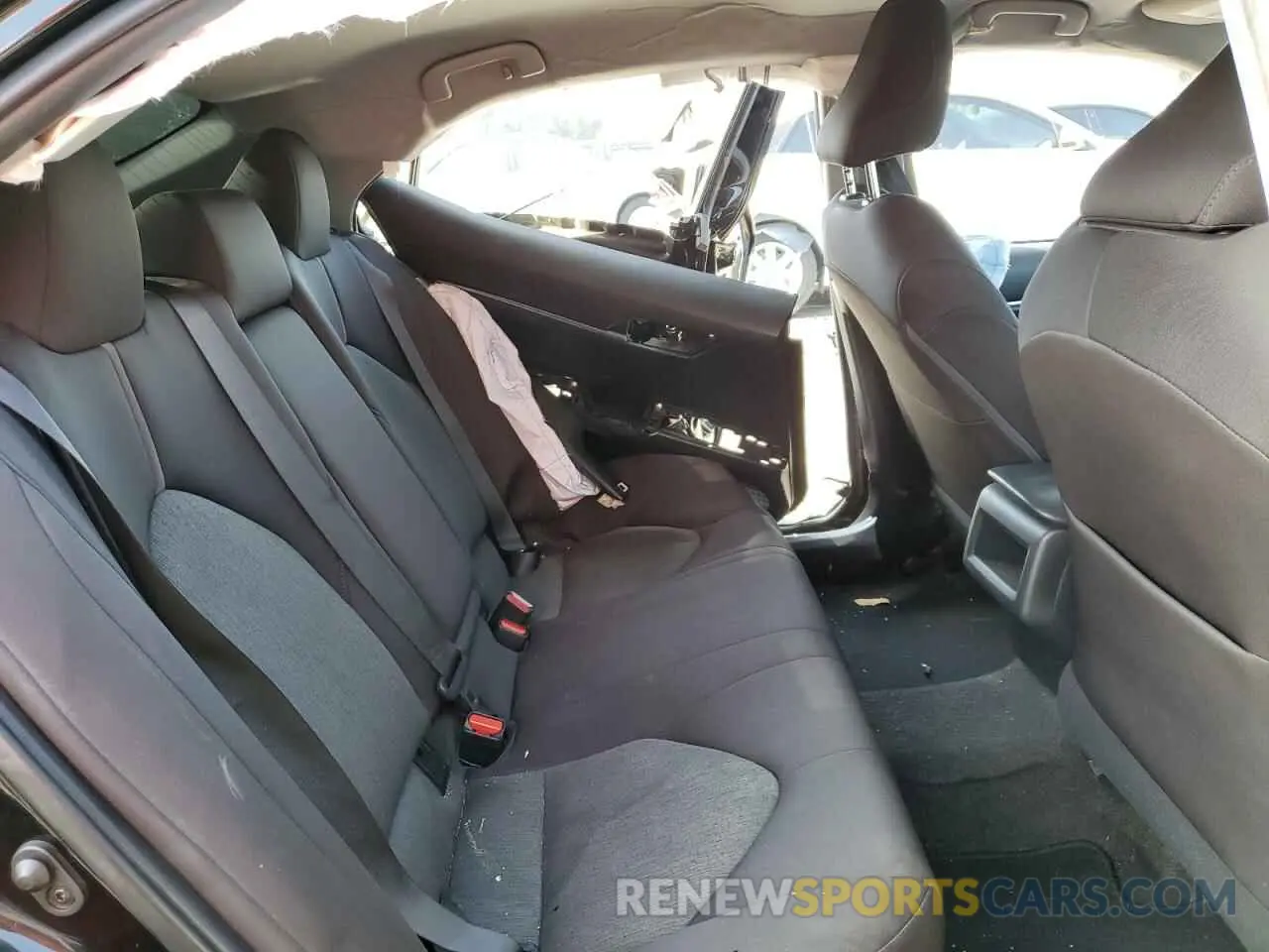 10 fotografías del automóvil dañado 4T1B11HKXKU808249 TOYOTA CAMRY 2019
