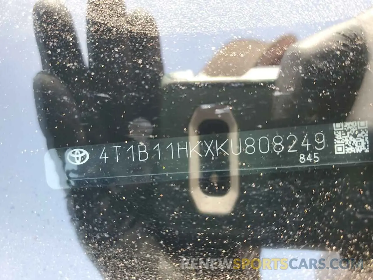 12 fotografías del automóvil dañado 4T1B11HKXKU808249 TOYOTA CAMRY 2019