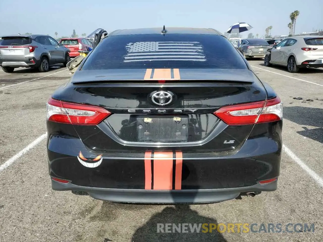 6 fotografías del automóvil dañado 4T1B11HKXKU808249 TOYOTA CAMRY 2019