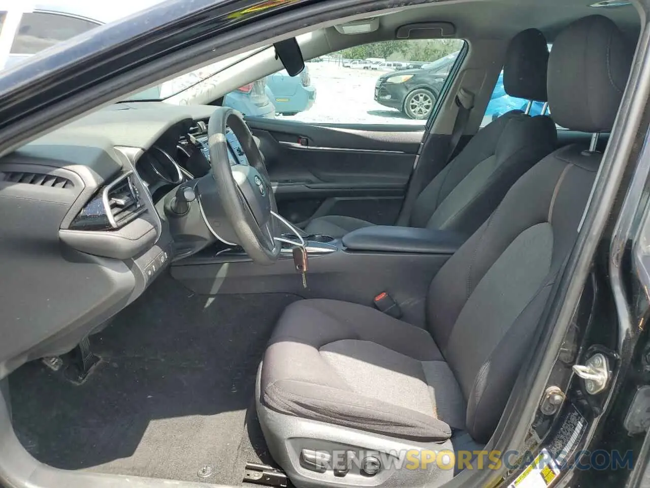 7 fotografías del automóvil dañado 4T1B11HKXKU811376 TOYOTA CAMRY 2019