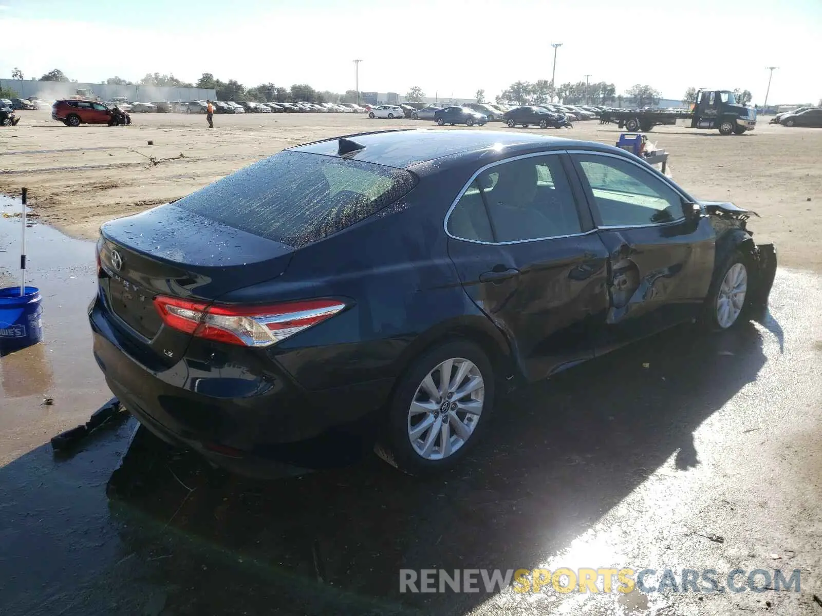 4 fotografías del automóvil dañado 4T1B11HKXKU838299 TOYOTA CAMRY 2019