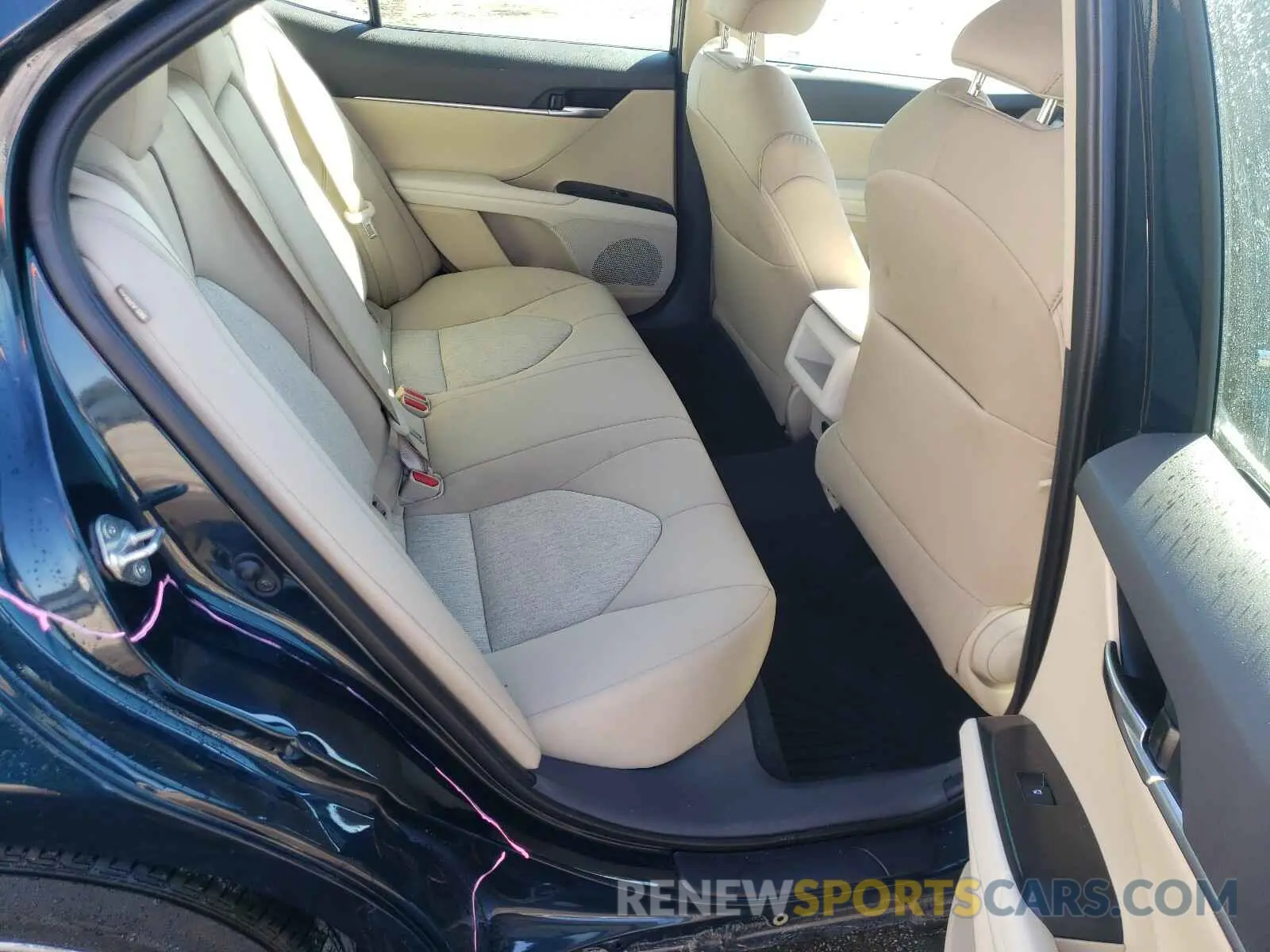 6 fotografías del automóvil dañado 4T1B11HKXKU838299 TOYOTA CAMRY 2019