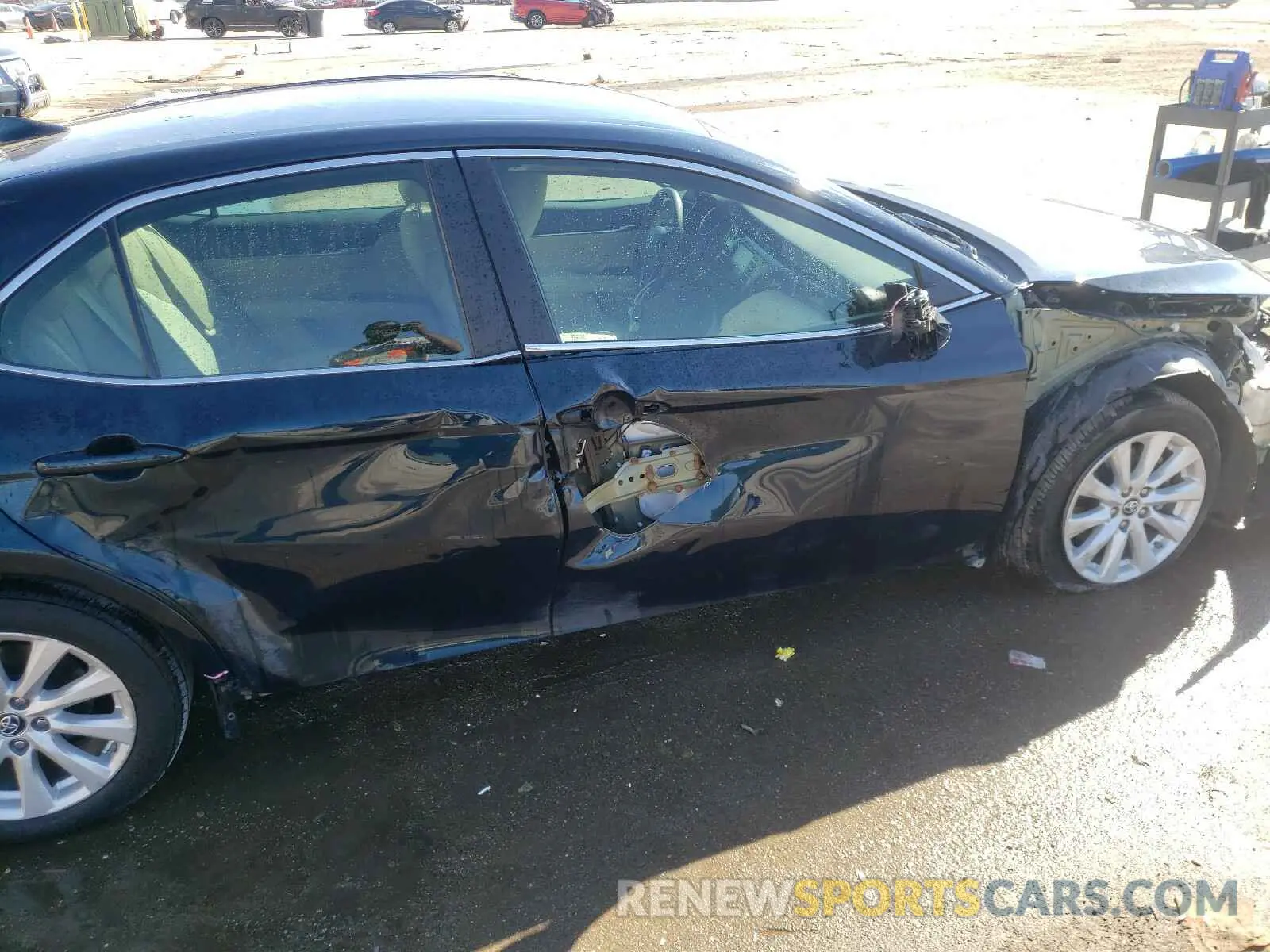 9 fotografías del automóvil dañado 4T1B11HKXKU838299 TOYOTA CAMRY 2019