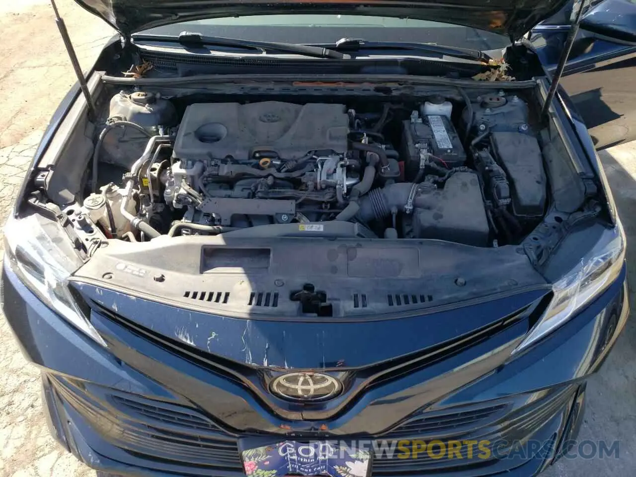 11 fotografías del automóvil dañado 4T1B11HKXKU841557 TOYOTA CAMRY 2019
