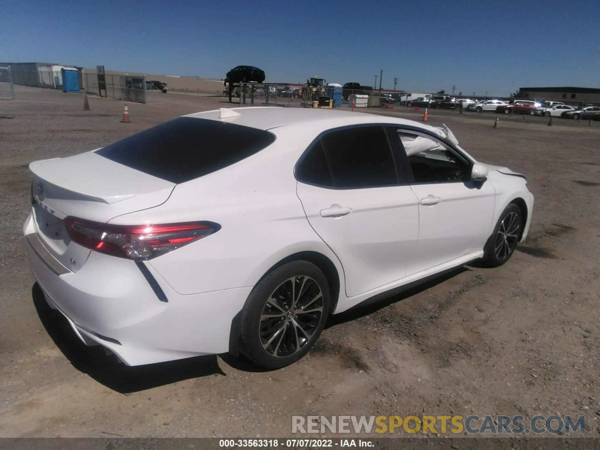4 fotografías del automóvil dañado 4T1B11HKXKU856706 TOYOTA CAMRY 2019