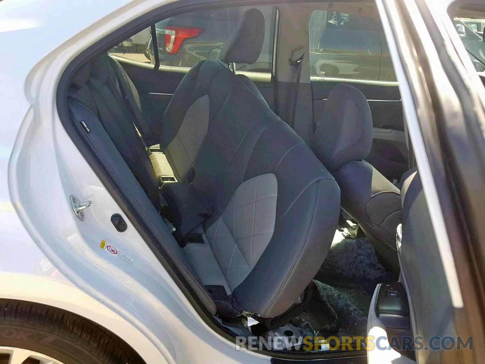 6 fotografías del automóvil dañado 4T1B21HK1KU511707 TOYOTA CAMRY 2019