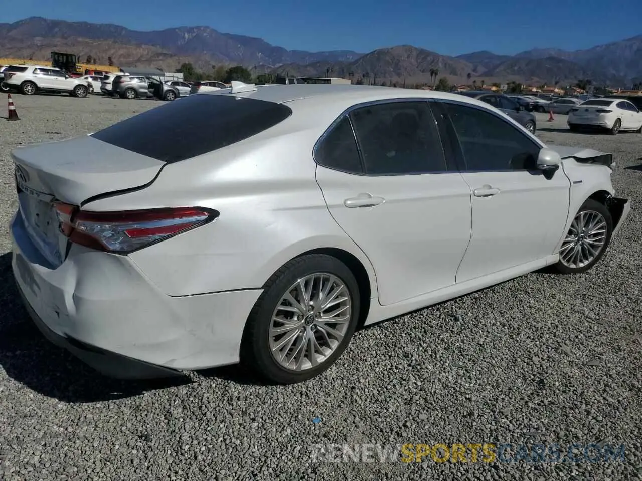 3 fotografías del automóvil dañado 4T1B21HK1KU511898 TOYOTA CAMRY 2019