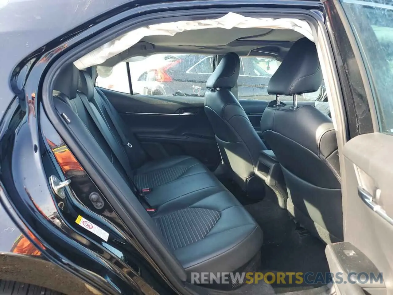 10 fotografías del automóvil dañado 4T1B21HK1KU516390 TOYOTA CAMRY 2019