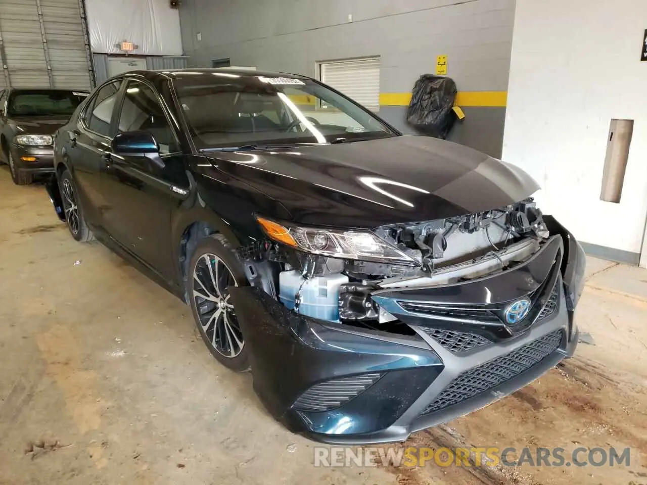 1 fotografías del automóvil dañado 4T1B21HK2KU012799 TOYOTA CAMRY 2019