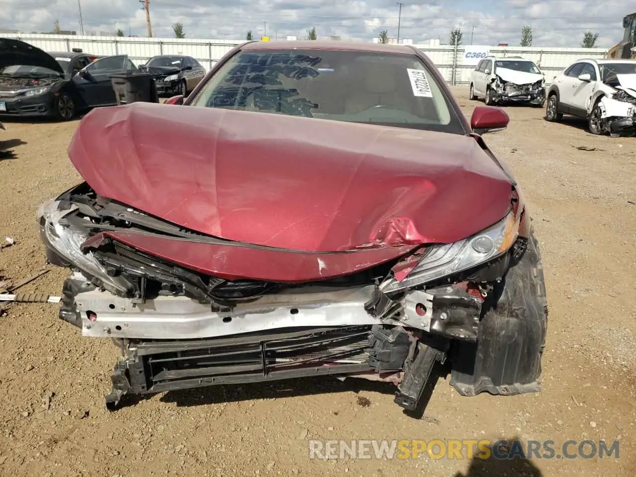 5 fotografías del automóvil dañado 4T1B21HK2KU511862 TOYOTA CAMRY 2019