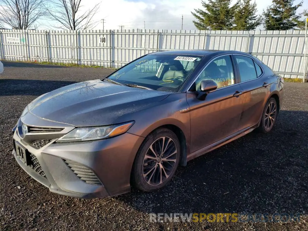 2 fotografías del automóvil dañado 4T1B21HK2KU516995 TOYOTA CAMRY 2019