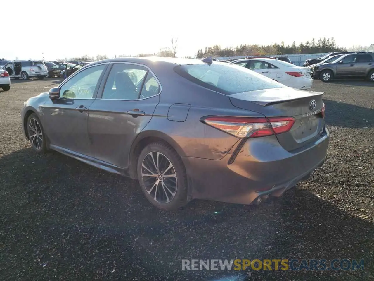3 fotografías del automóvil dañado 4T1B21HK2KU516995 TOYOTA CAMRY 2019