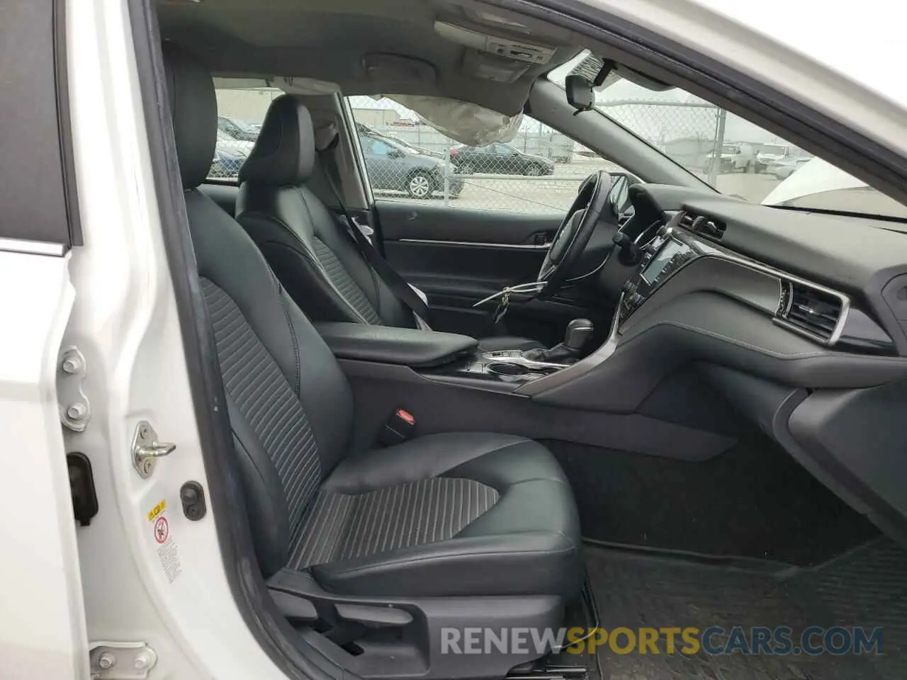 7 fotografías del automóvil dañado 4T1B21HK3KU011418 TOYOTA CAMRY 2019
