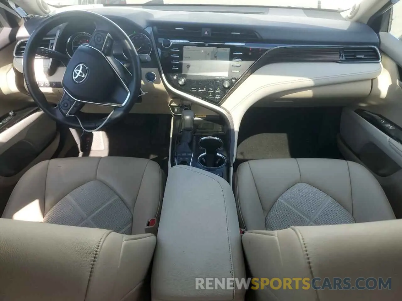 8 fotografías del automóvil dañado 4T1B21HK3KU516262 TOYOTA CAMRY 2019