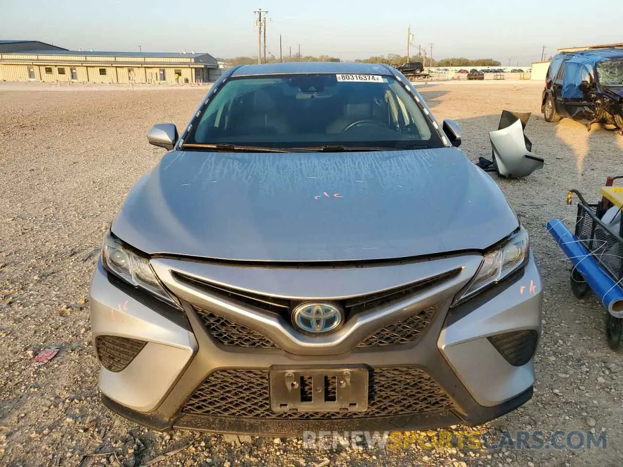 5 fotografías del automóvil dañado 4T1B21HK3KU516987 TOYOTA CAMRY 2019
