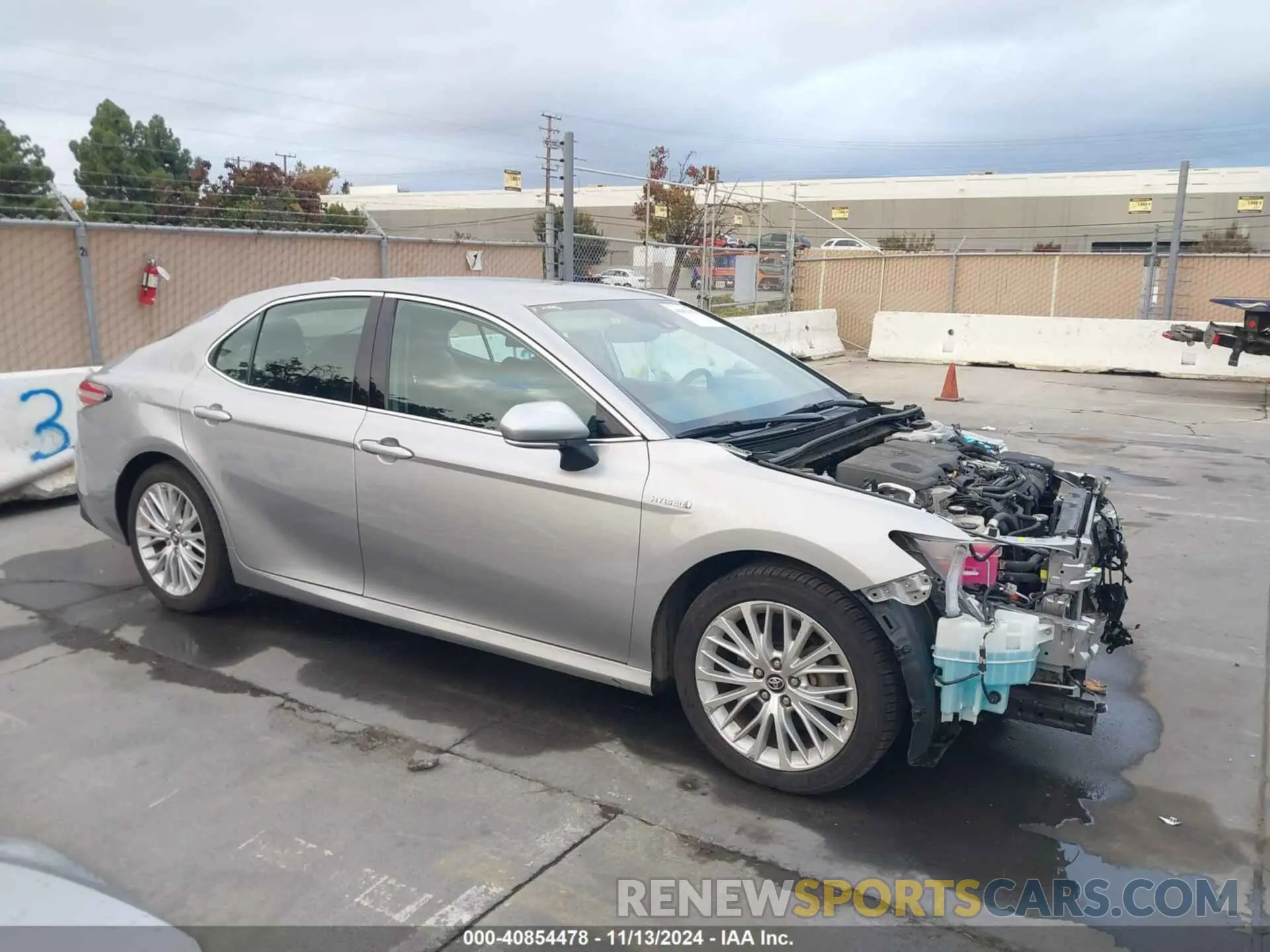 1 fotografías del automóvil dañado 4T1B21HK6KU515509 TOYOTA CAMRY 2019