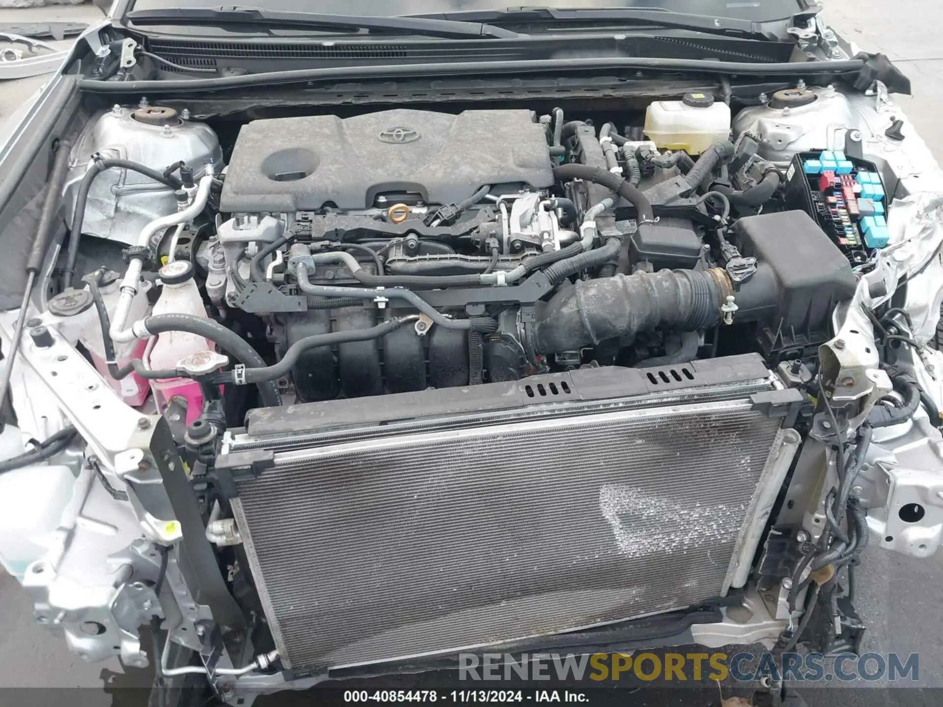 10 fotografías del automóvil dañado 4T1B21HK6KU515509 TOYOTA CAMRY 2019