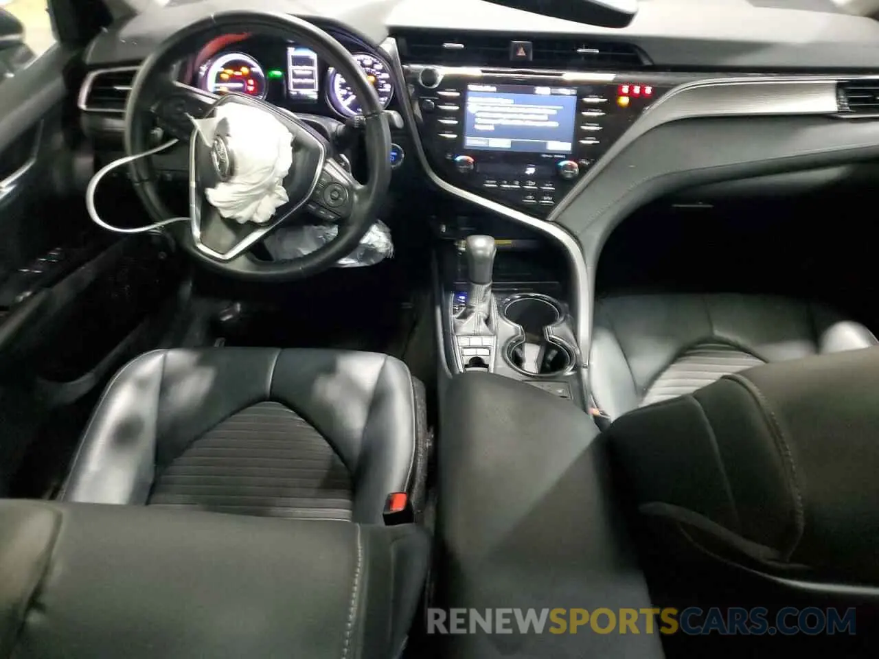 8 fotografías del automóvil dañado 4T1B21HK6KU519463 TOYOTA CAMRY 2019