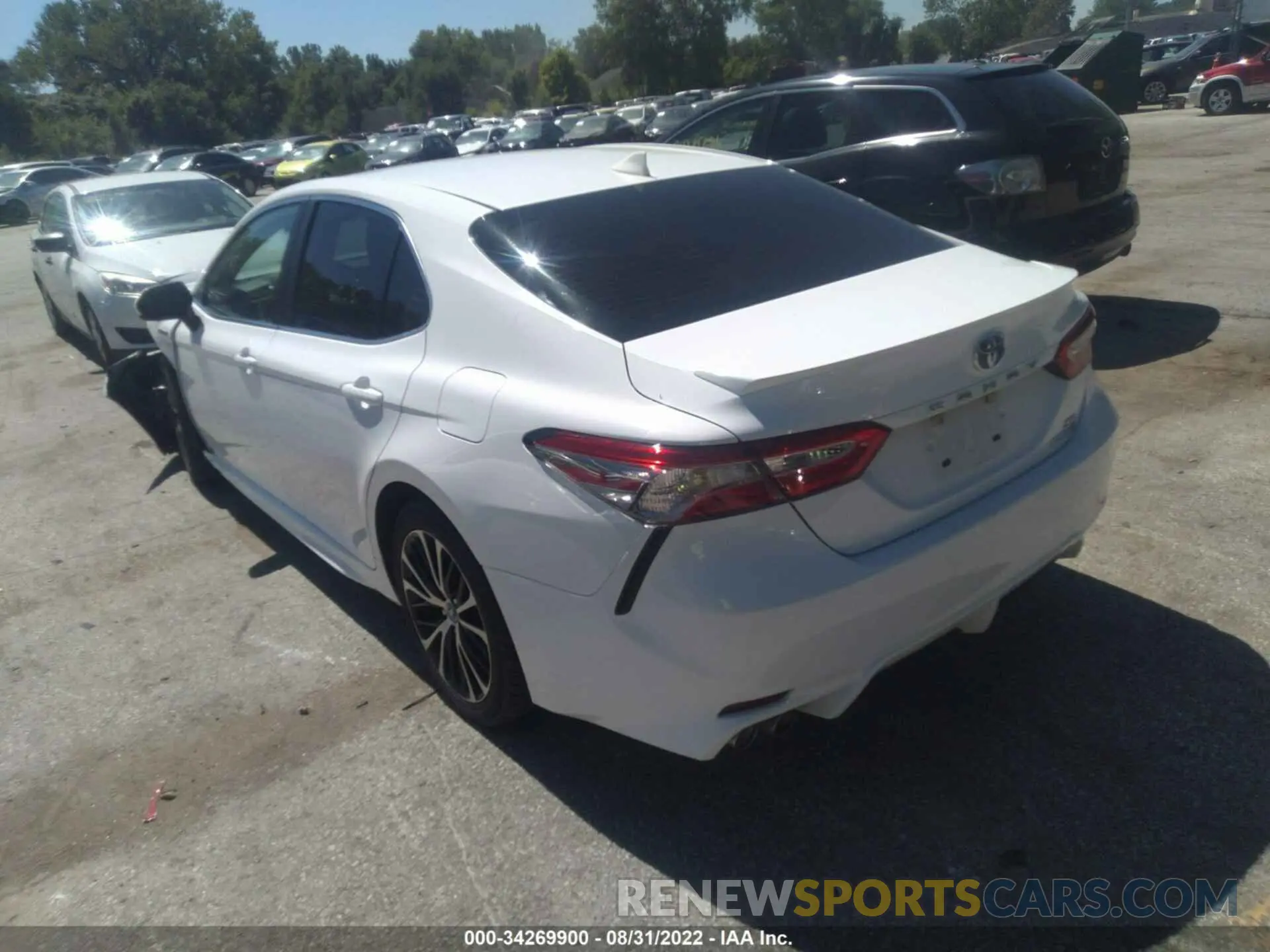 3 fotografías del automóvil dañado 4T1B21HK7KU519164 TOYOTA CAMRY 2019