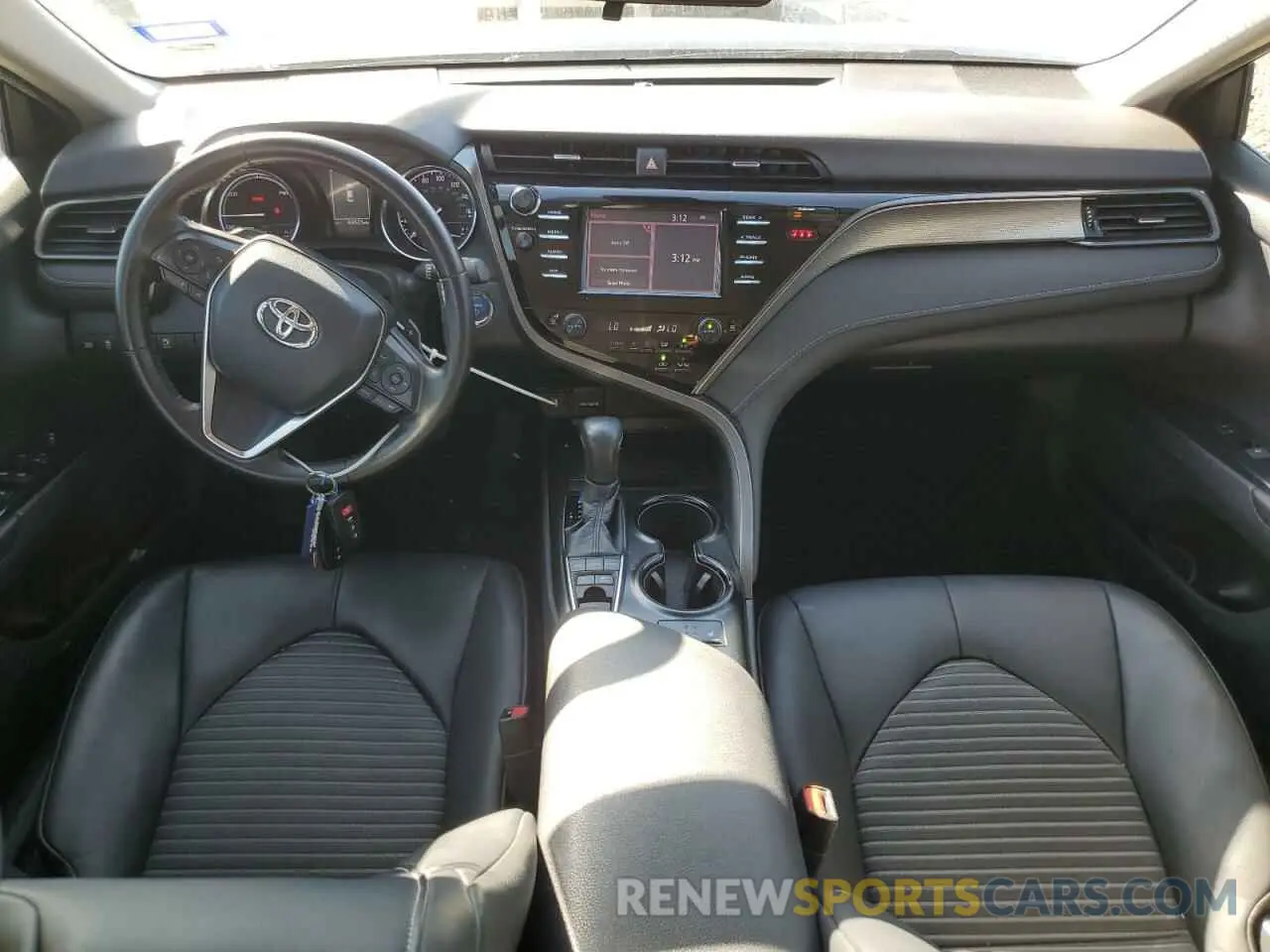 8 fotografías del automóvil dañado 4T1B21HK8KU521392 TOYOTA CAMRY 2019
