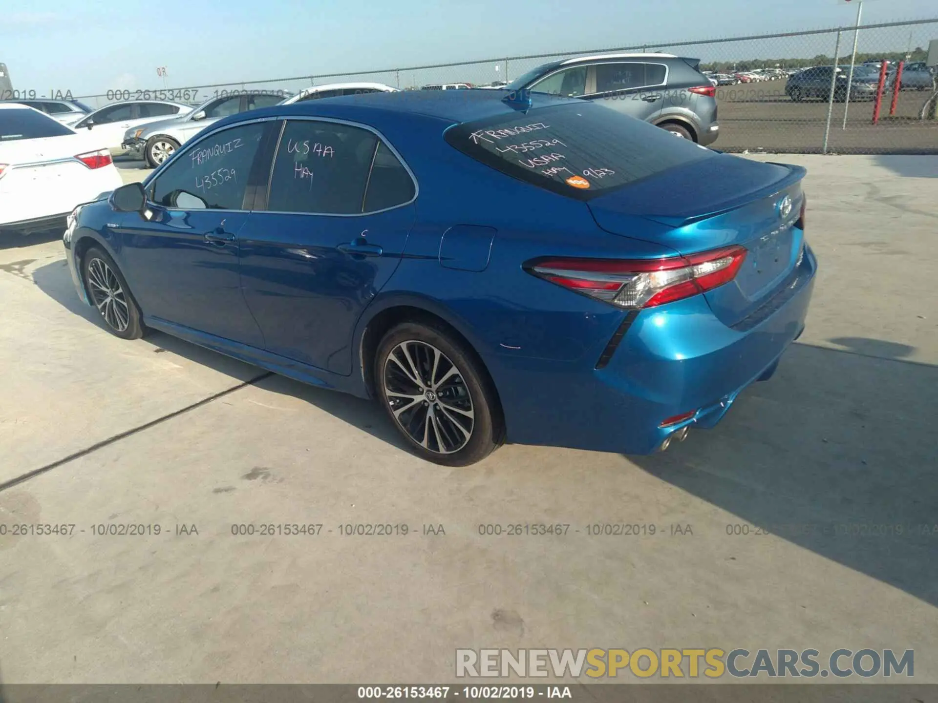 3 fotografías del automóvil dañado 4T1B21HKXKU012050 TOYOTA CAMRY 2019